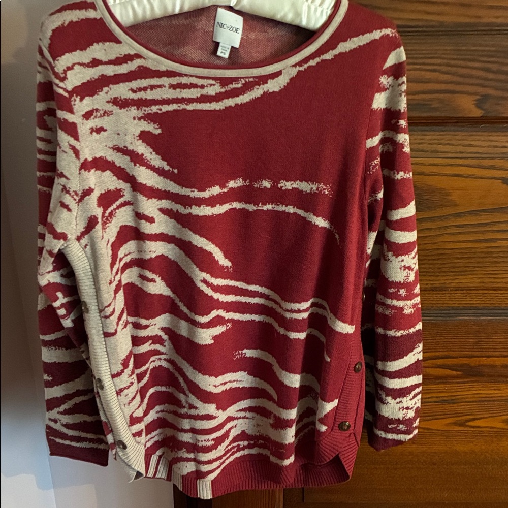 NIC+ZOE Red and Cream Marled Knit Top